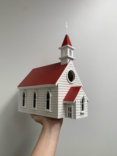 COUNTRY CHURCH BIRDHOUSE - LARGE