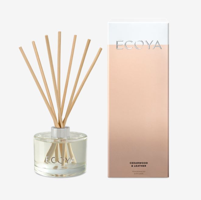 200ml Cedarwood and Leather Fragranced Reed Diffuser